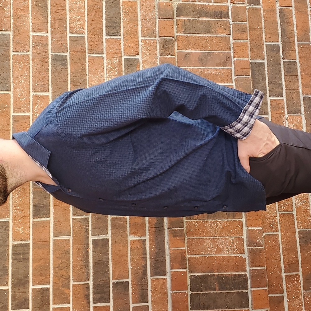 Van Heusen Dress Shirt with Contrast Sleeves - medium - Picture 3 of 4